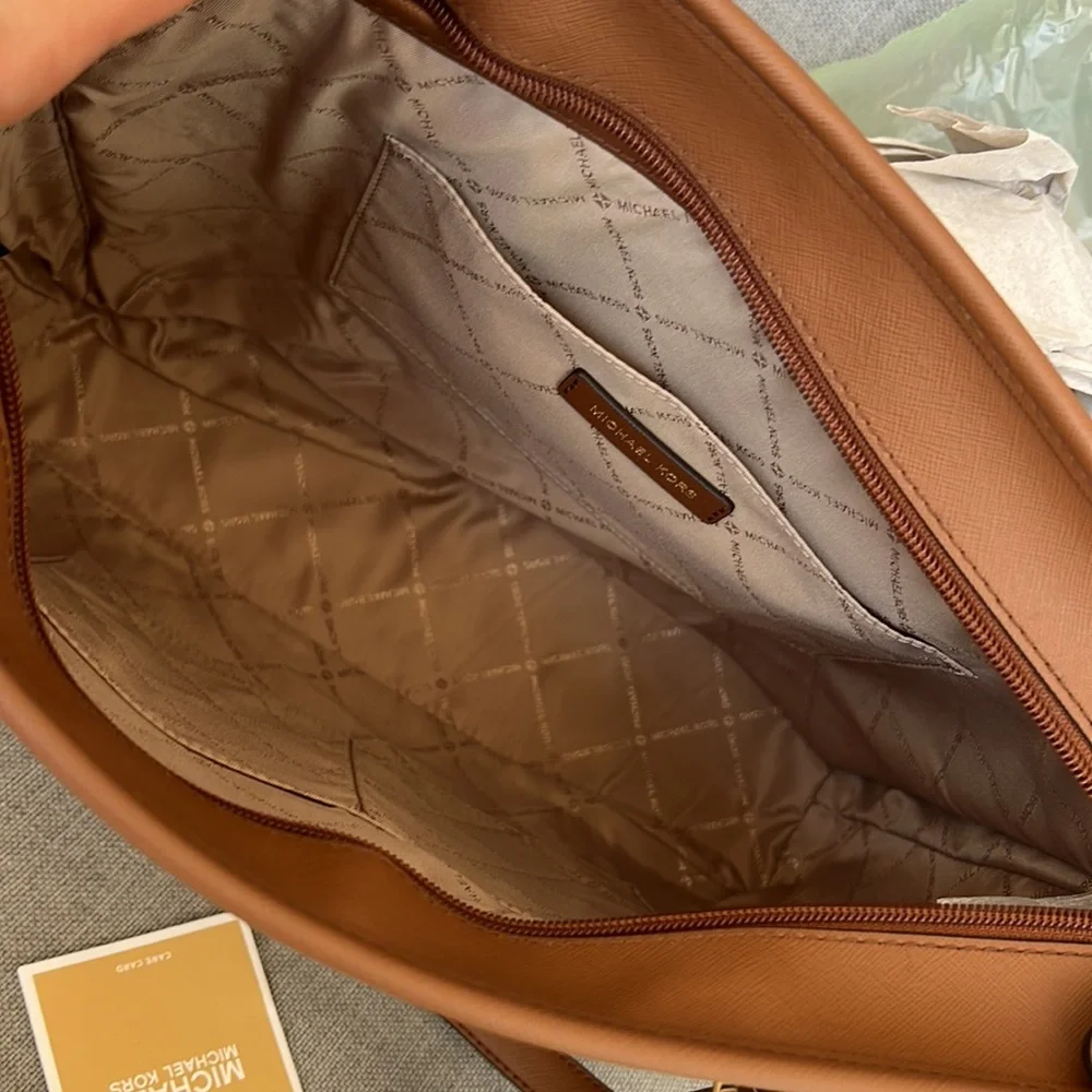 MICHAEL KORS Sady MEDIUM  monogrammed shopper tote  vanilla